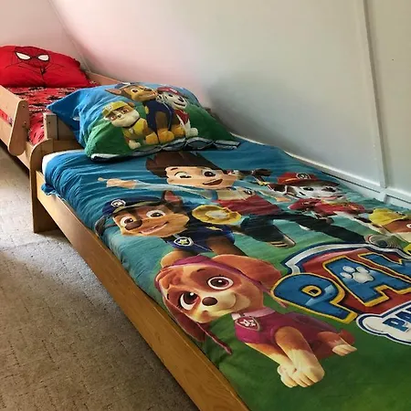 Mokus Vendeghaz * Doboz