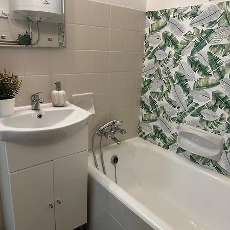 Mokus Vendeghaz Doboz